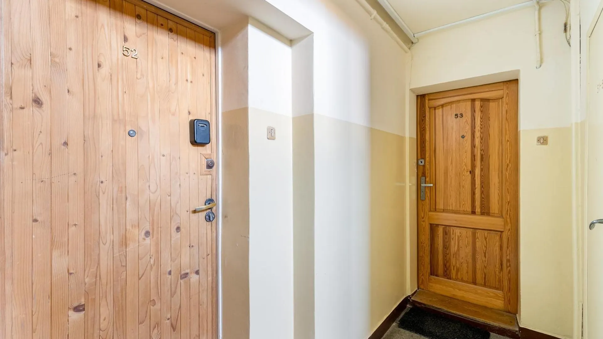 Park Tysiaclecia Grey Studio Apartment Krakow