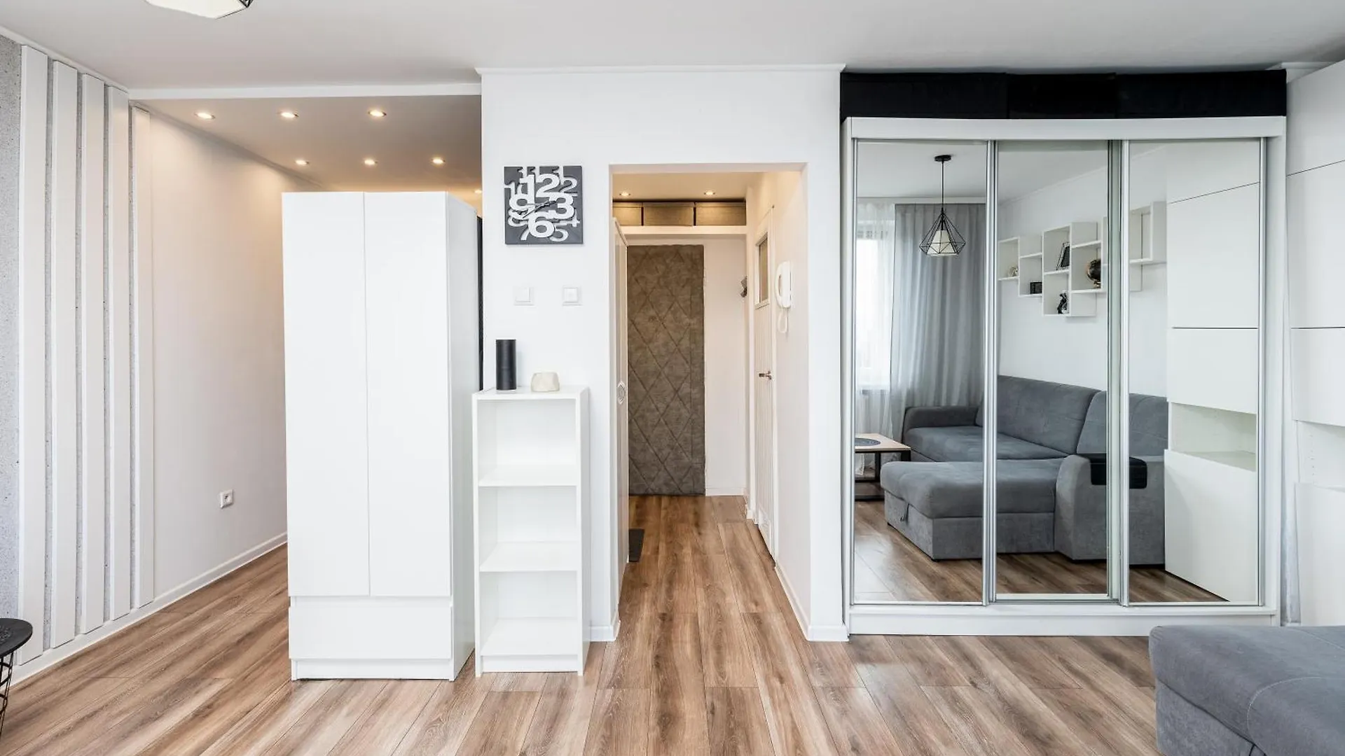 Park Tysiaclecia Grey Studio Apartment Krakow 0*,  Poland